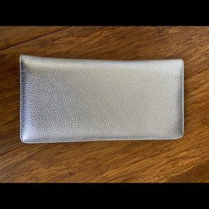 NEW Cuyana Classic Passport Wallet